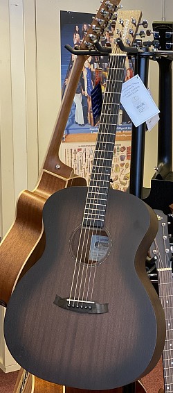 Tanglewood TWCR O. €189,-(binnenkort weer leverbaar)
