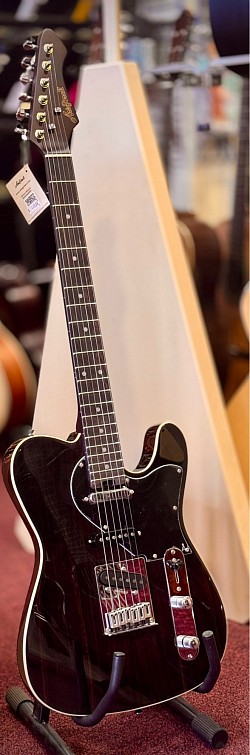 Aria Nashville 615-GH €469,-  (binnenkort weer leverbaar)