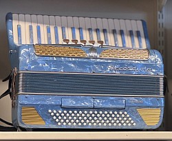 Accordiola 80 Bas/3 korig €995,-