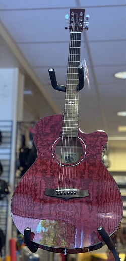 Tanglewood TW4CEPU, €349,-