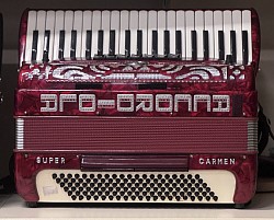 Accordiola Super Carmen, 120 bas/4 korig (consignatie)