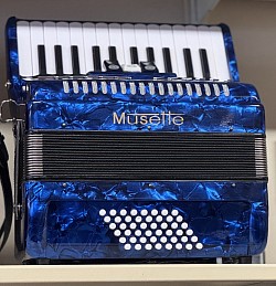 Musette 48 bas/2 korig €495,-