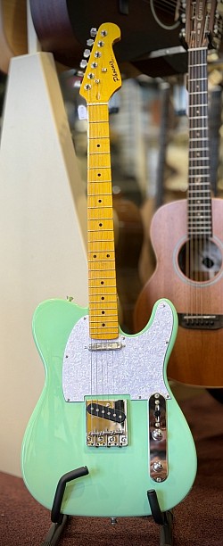 Phoenix Telecaster Seafoam Green, €199,-