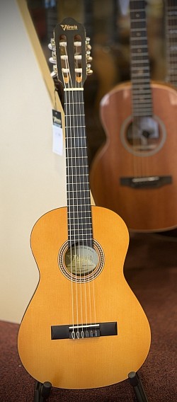 Valencia VC 202 1/2, €89,- (binnenkort weer leverbaar)