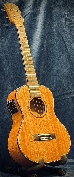 TOM TUT 200E €199,-