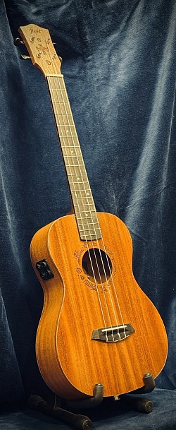 Flight Baritone DUB38 Soundwave €299,-