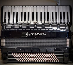 Guirrini 120 bas/ 4 korig €1795,-